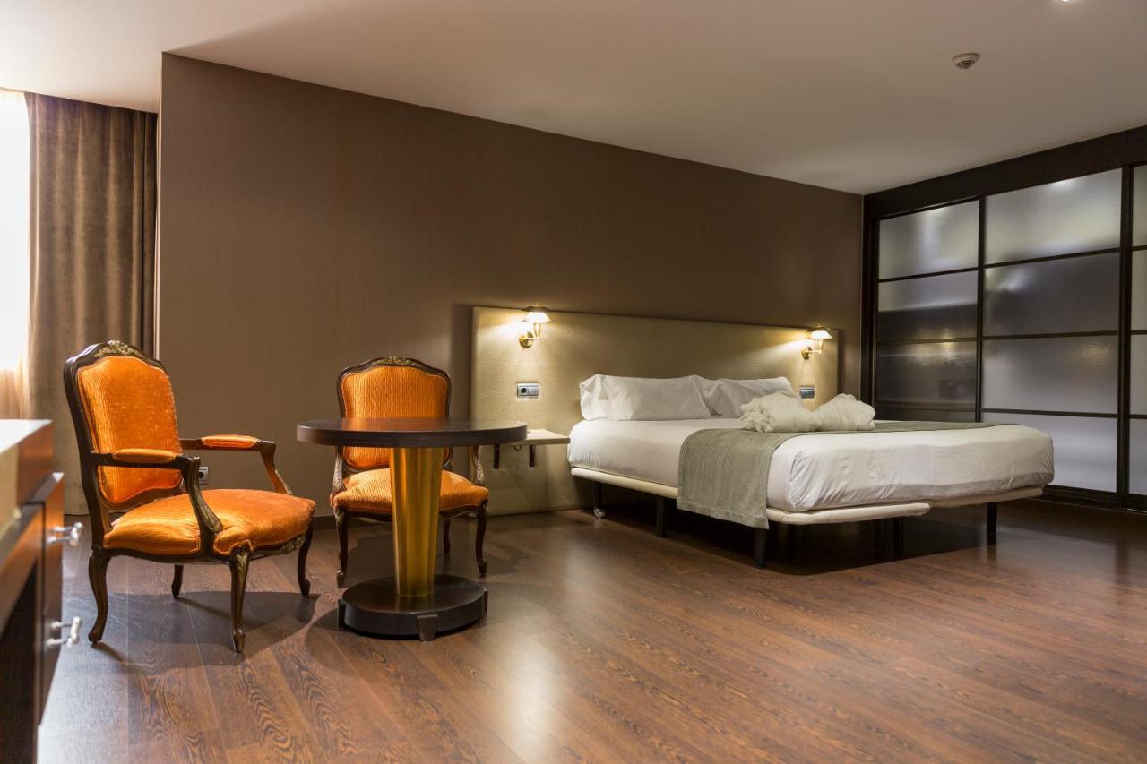 Iberik Santo Domingo Plaza Hotel Oviedo Eksteriør billede